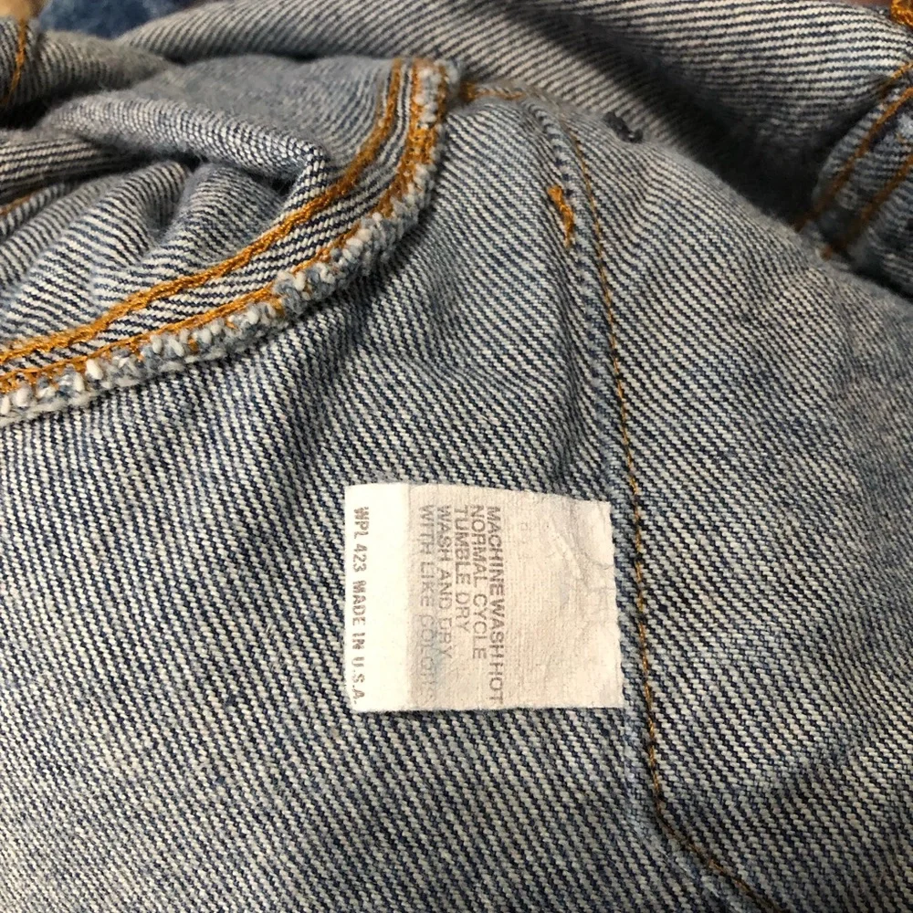 Vintage 90s Levi’s Denim Jacket Size 40 Excellent Condition